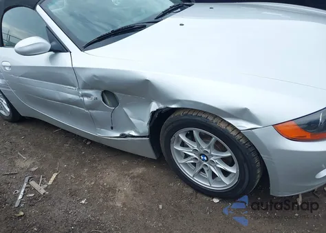 2004 BMW Z4 2.5I z USA, uszkodzony, nr VIN 4USBT335X4LS50255